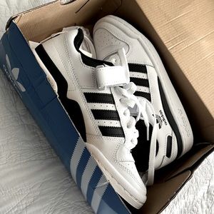 Forum low Adidas ☆